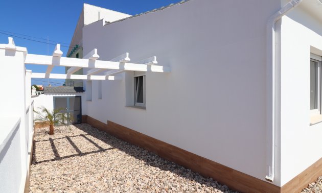 Reventa - Bungalow -
Ciudad Quesada - Altos de Quesada
