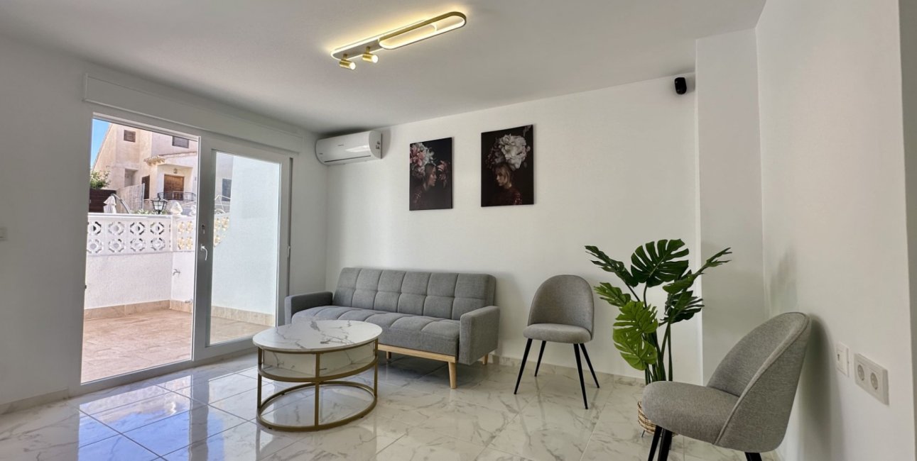 Resale - Townhouse -
Orihuela Costa - Los Balcones