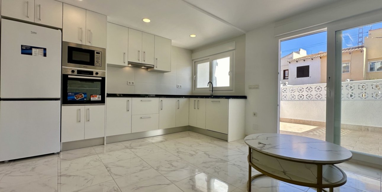 Resale - Townhouse -
Orihuela Costa - Los Balcones