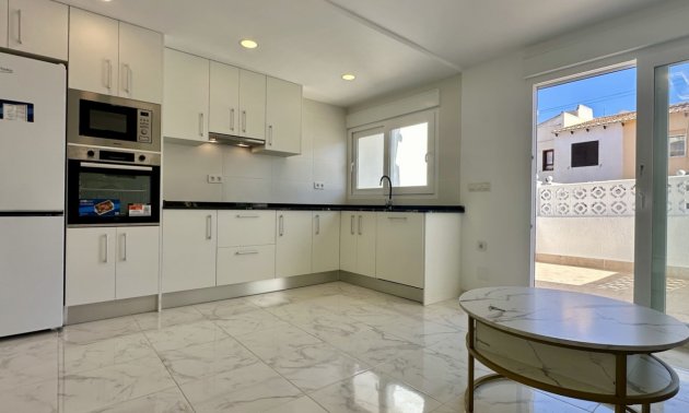 Resale - Townhouse -
Orihuela Costa - Los Balcones