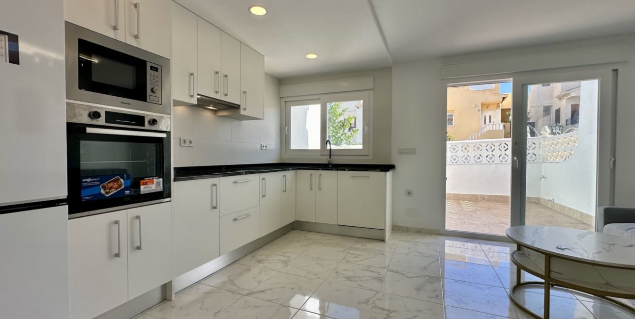 Resale - Townhouse -
Orihuela Costa - Los Balcones