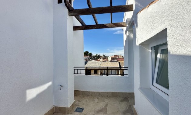 Resale - Townhouse -
Orihuela Costa - Los Balcones