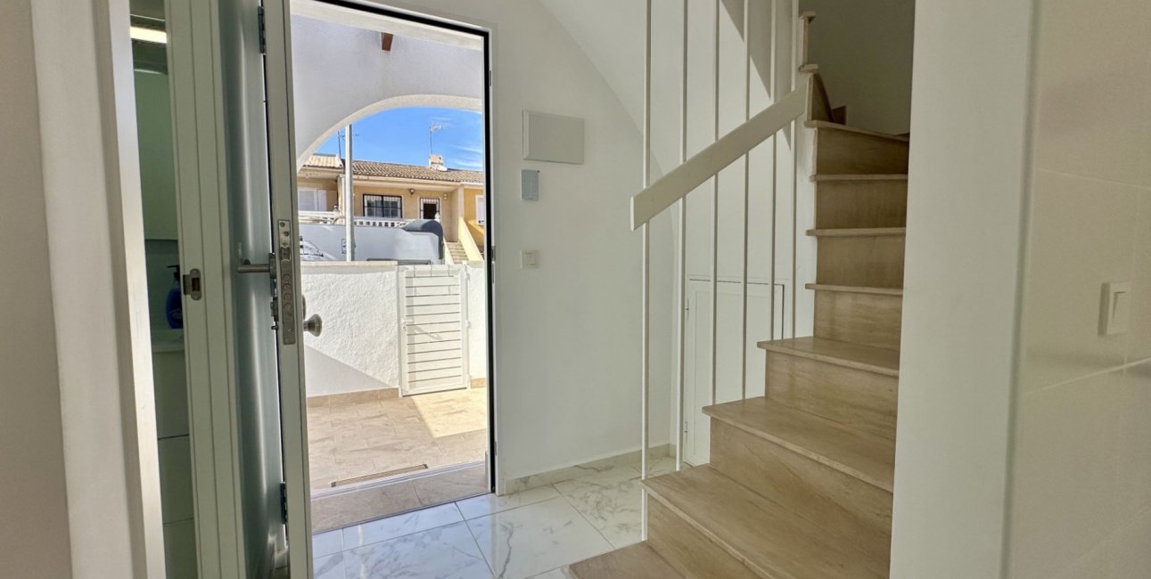 Resale - Townhouse -
Orihuela Costa - Los Balcones