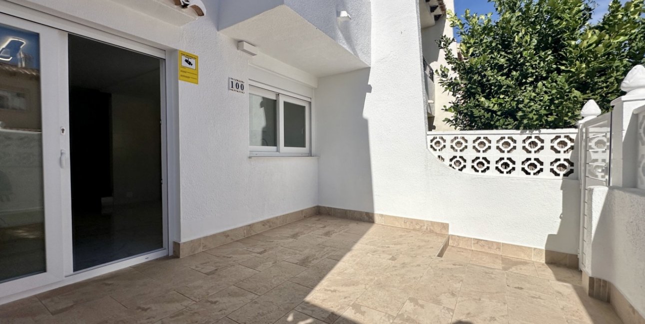 Resale - Townhouse -
Orihuela Costa - Los Balcones