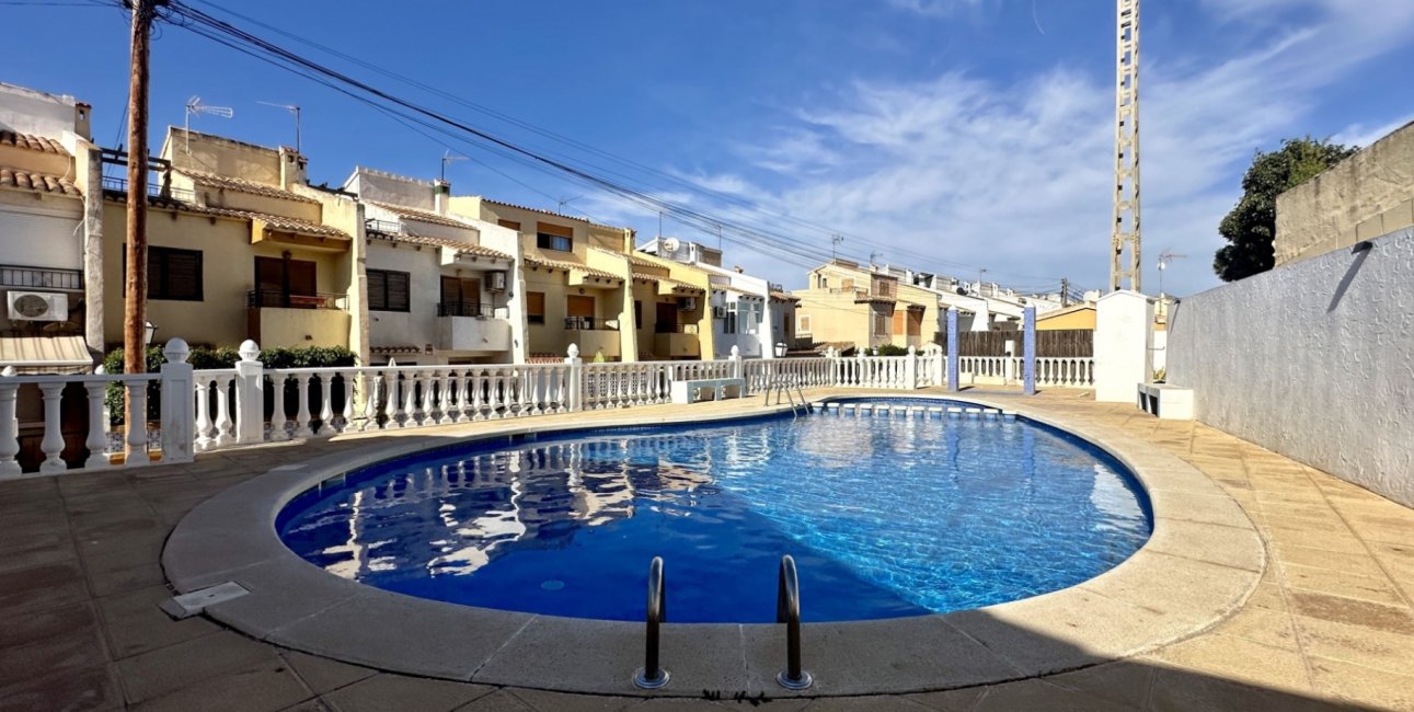 Resale - Townhouse -
Orihuela Costa - Los Balcones