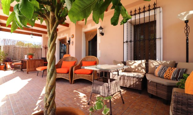 Resale - Country House -
Albatera - Albatera - Country