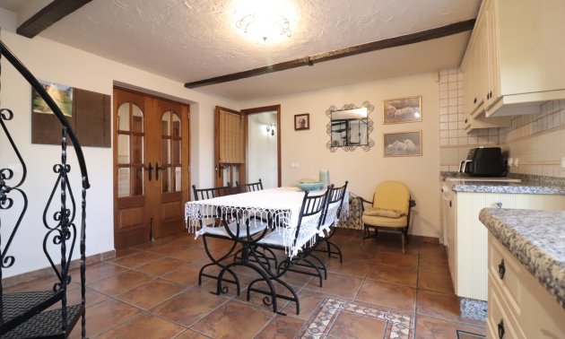 Resale - Country House -
Albatera - Albatera - Country