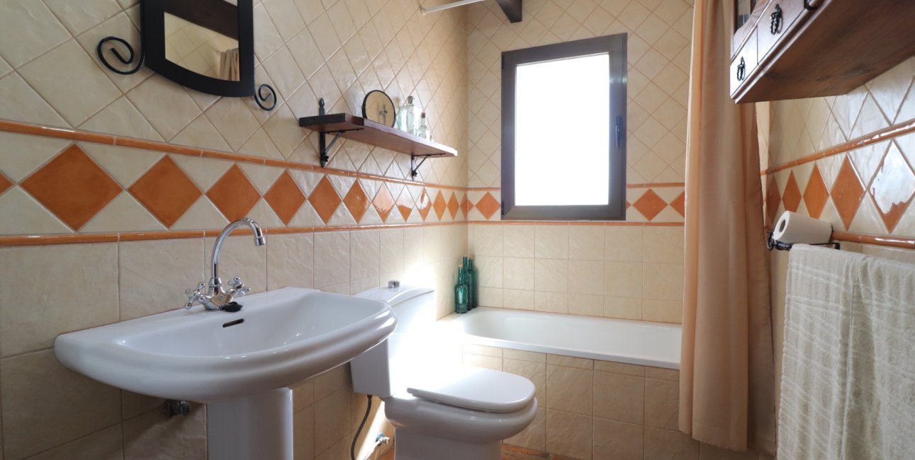 Resale - Country House -
Albatera - Albatera - Country