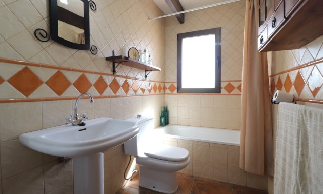Resale - Country House -
Albatera - Albatera - Country