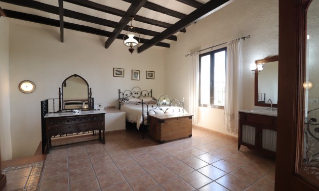 Resale - Country House -
Albatera - Albatera - Country