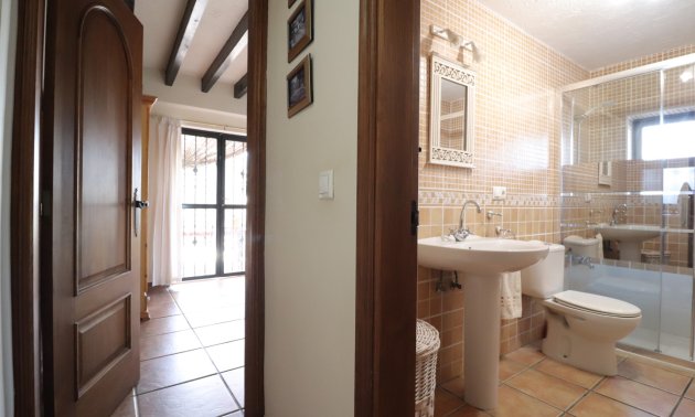 Resale - Country House -
Albatera - Albatera - Country