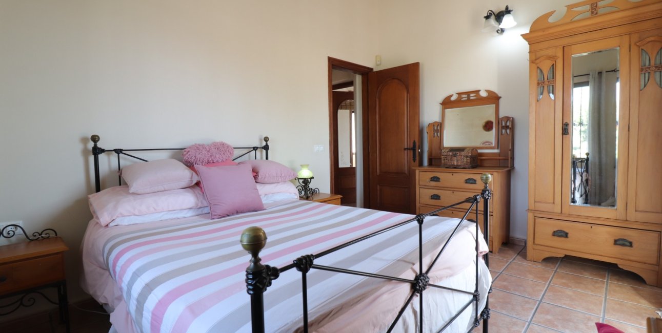 Resale - Country House -
Albatera - Albatera - Country