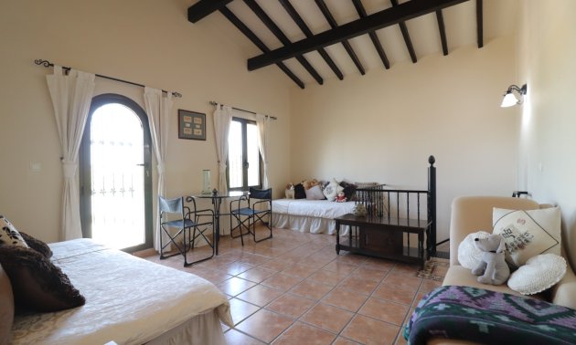 Resale - Country House -
Albatera - Albatera - Country