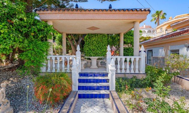 Resale - Villa -
Ciudad Quesada - La Marquesa