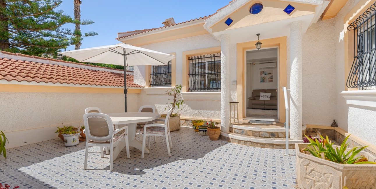 Resale - Villa -
Ciudad Quesada - La Marquesa