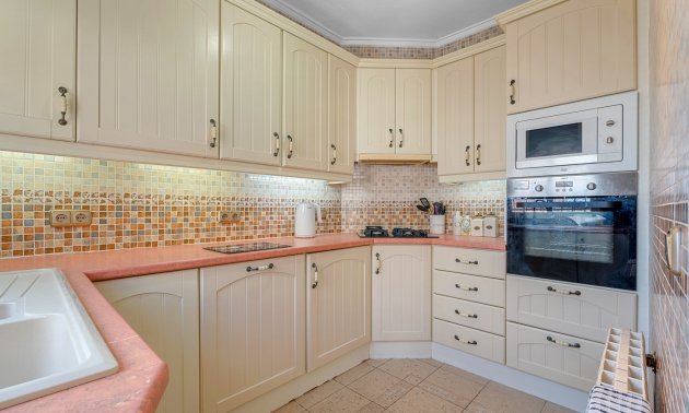 Resale - Villa -
Ciudad Quesada - La Marquesa