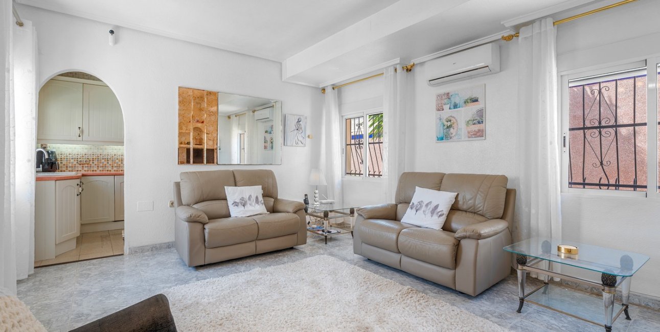 Resale - Villa -
Ciudad Quesada - La Marquesa