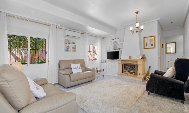 Resale - Villa -
Ciudad Quesada - La Marquesa