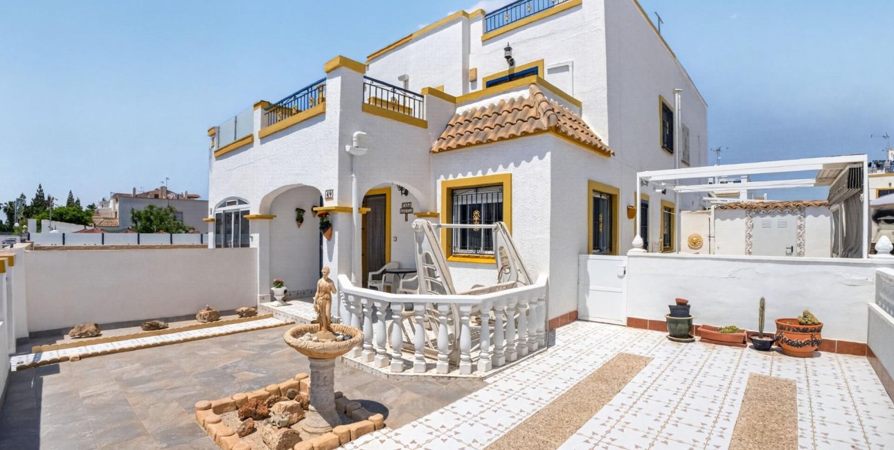 Resale - Townhouse -
Torrevieja - Jardin Del Mar
