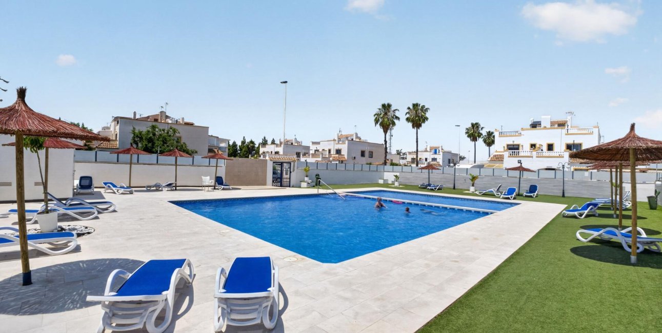 Resale - Townhouse -
Torrevieja - Jardin Del Mar
