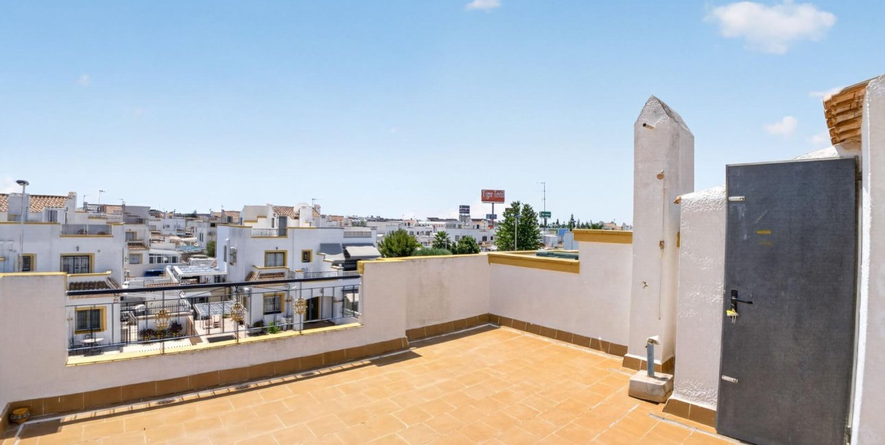 Resale - Townhouse -
Torrevieja - Jardin Del Mar