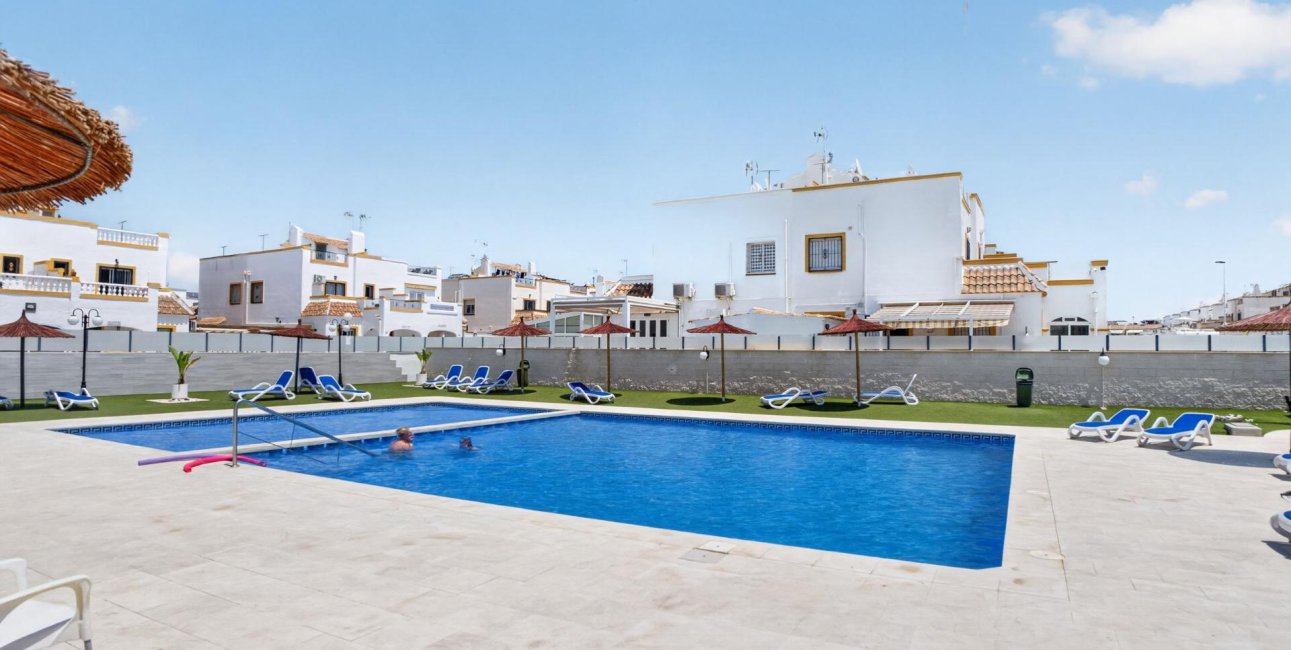 Resale - Townhouse -
Torrevieja - Jardin Del Mar