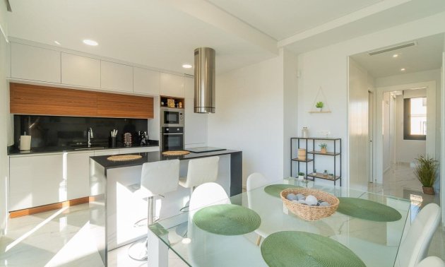 Resale - Townhouse -
Orihuela Costa - Villamartin