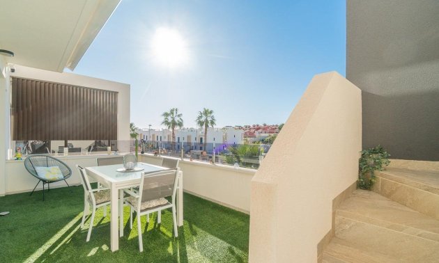 Resale - Townhouse -
Orihuela Costa - Villamartin