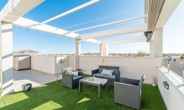 Resale - Townhouse -
Orihuela Costa - Villamartin