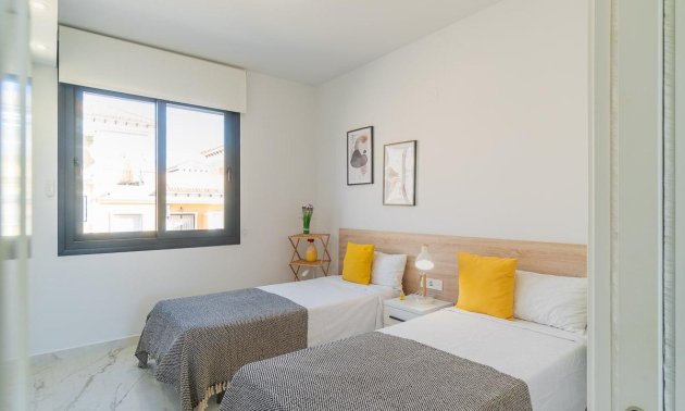 Resale - Townhouse -
Orihuela Costa - Villamartin