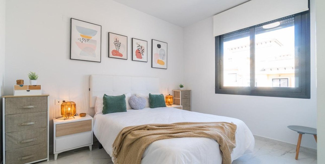Resale - Townhouse -
Orihuela Costa - Villamartin