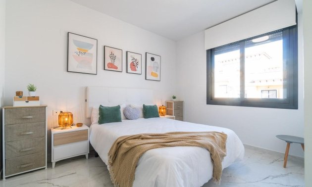Resale - Townhouse -
Orihuela Costa - Villamartin
