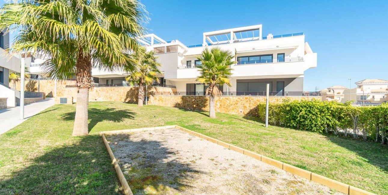 Resale - Townhouse -
Orihuela Costa - Villamartin