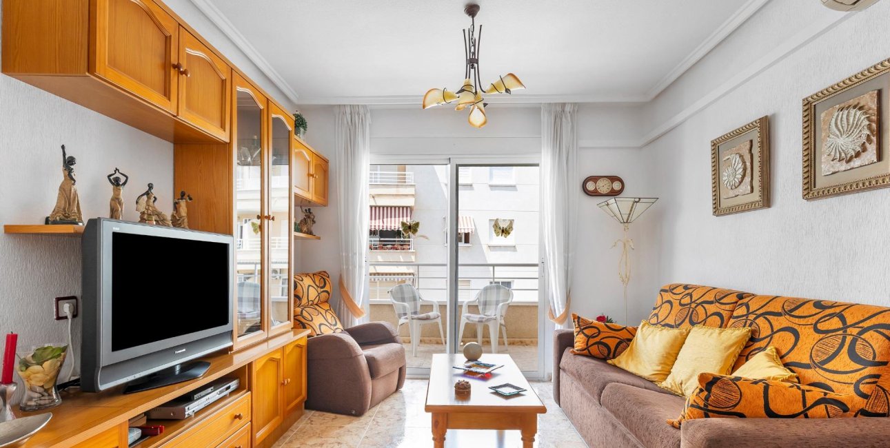 Resale - Apartment / flat -
Torrevieja - Estacion de autobuses