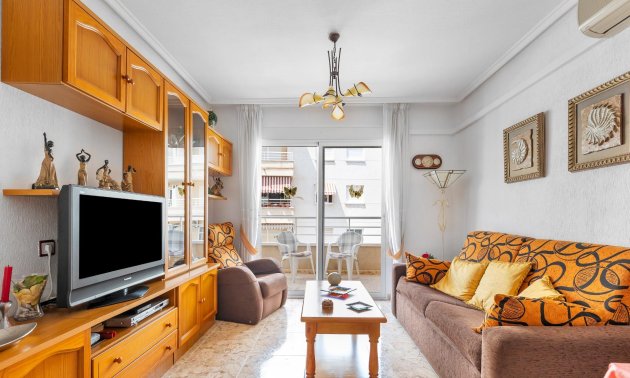 Resale - Apartment / flat -
Torrevieja - Estacion de autobuses