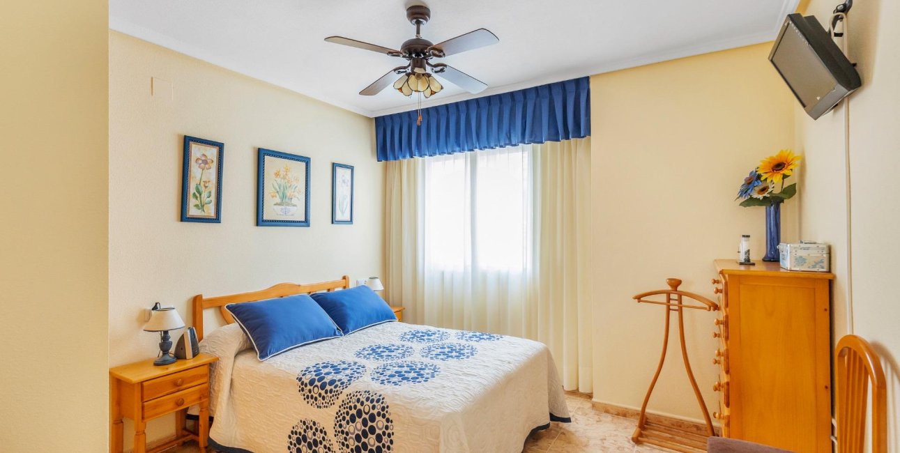 Resale - Apartment / flat -
Torrevieja - Estacion de autobuses