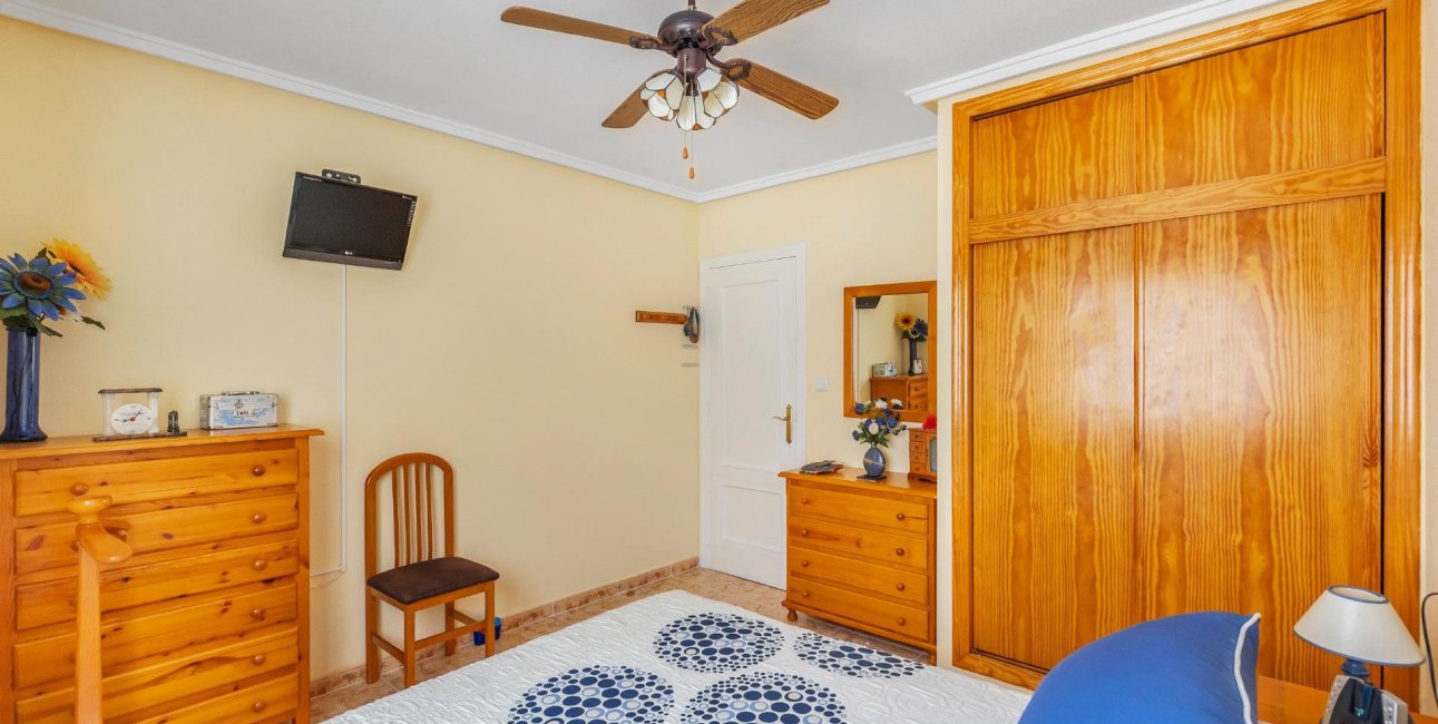 Resale - Apartment / flat -
Torrevieja - Estacion de autobuses