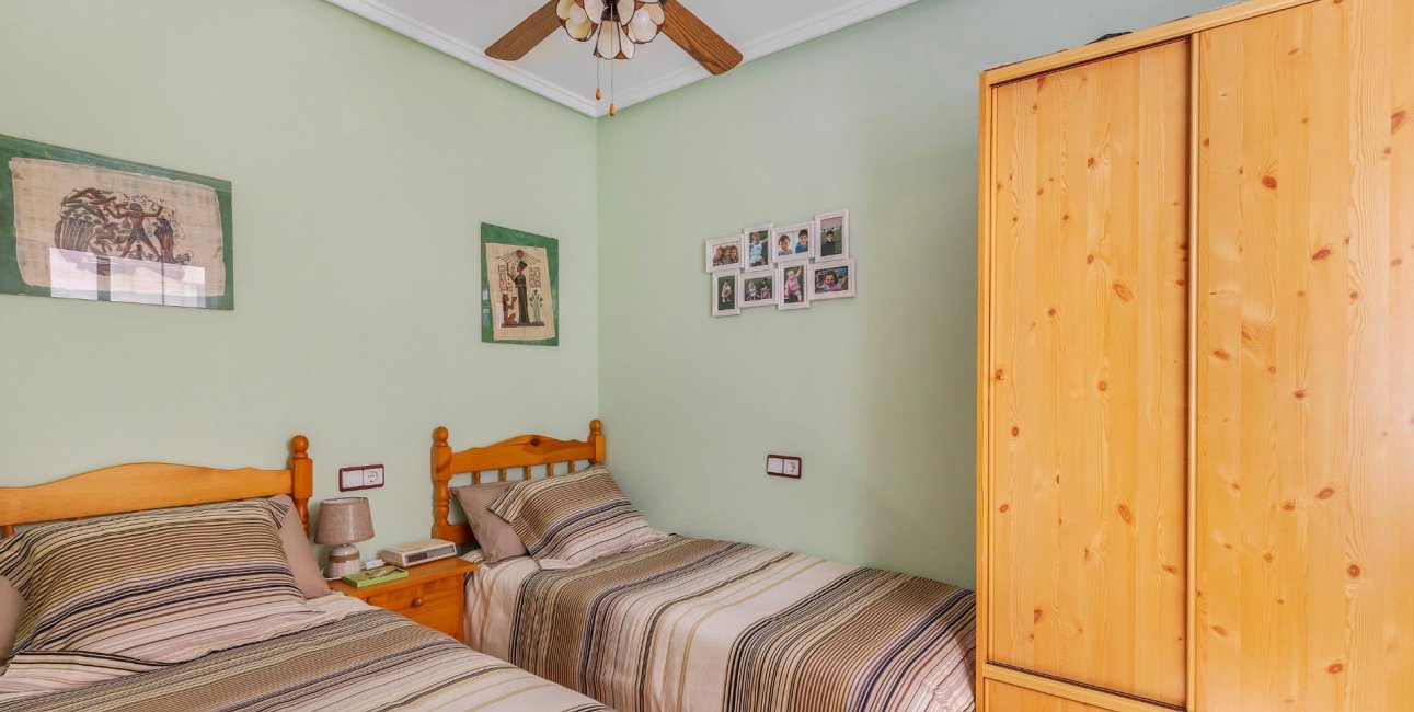 Resale - Apartment / flat -
Torrevieja - Estacion de autobuses