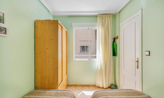 Resale - Apartment / flat -
Torrevieja - Estacion de autobuses