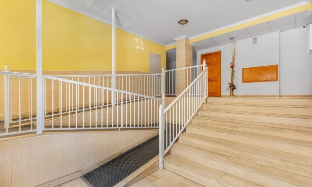 Resale - Apartment / flat -
Torrevieja - Estacion de autobuses