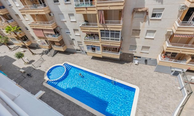 Resale - Apartment / flat -
Torrevieja - Estacion de autobuses