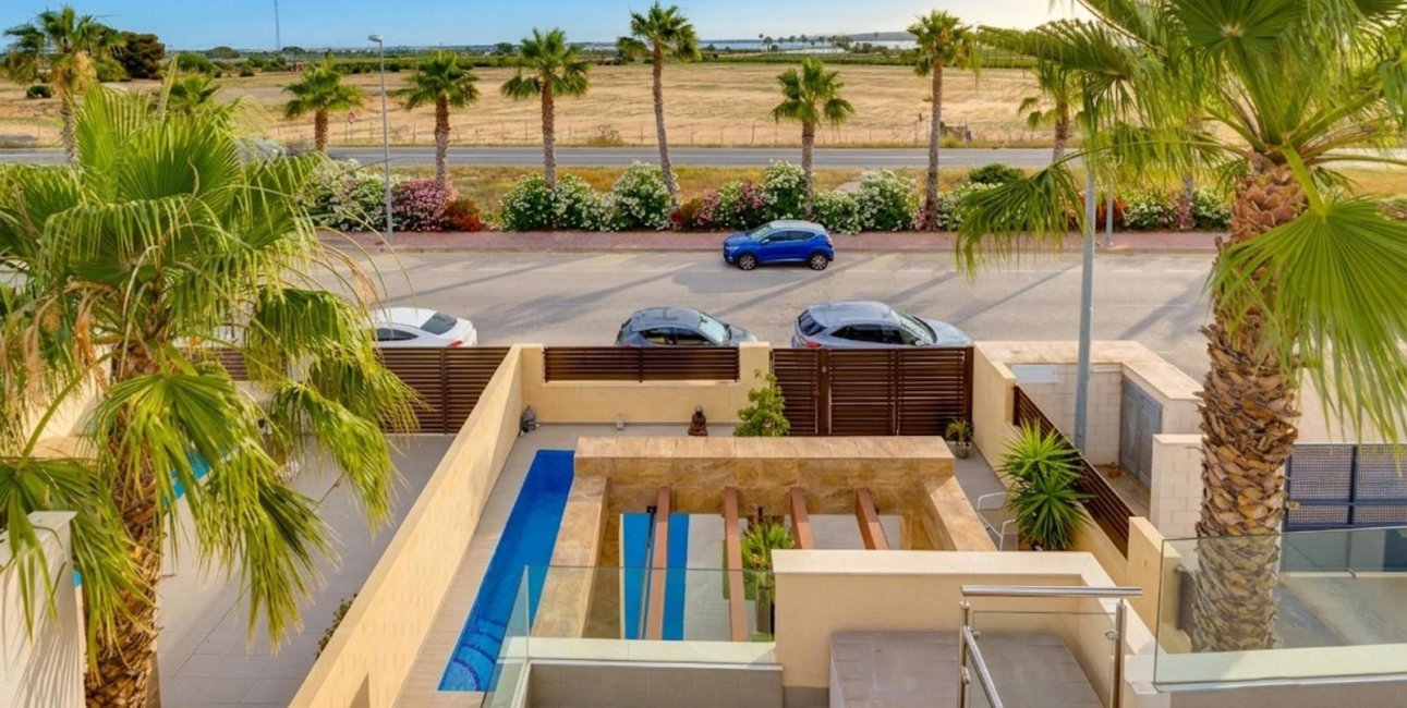Reventa - Villa -
Rojales