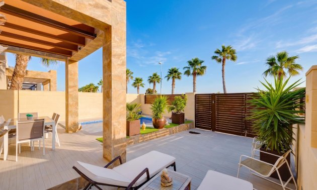 Reventa - Villa -
Rojales