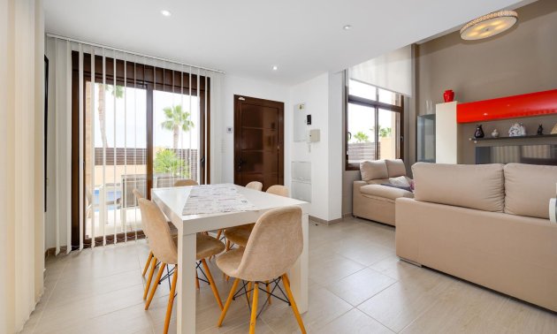 Reventa - Villa -
Rojales