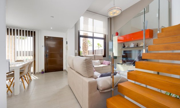 Reventa - Villa -
Rojales