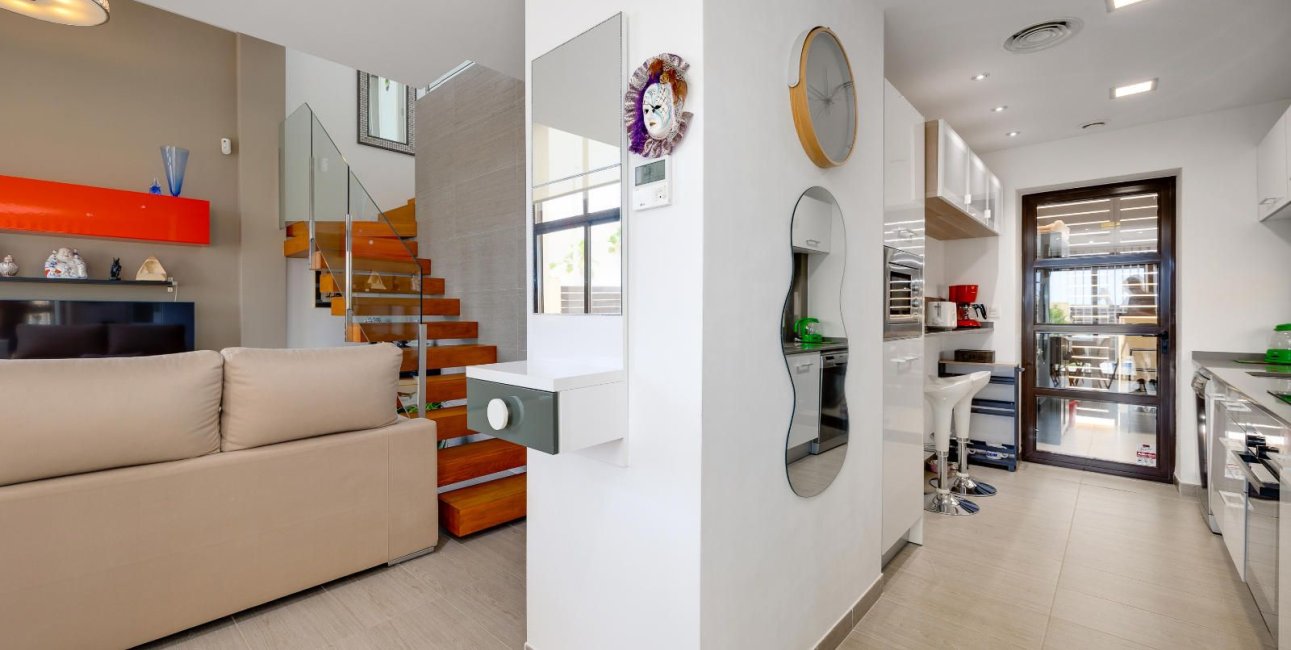 Reventa - Villa -
Rojales