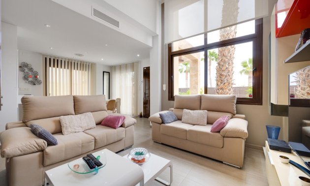 Reventa - Villa -
Rojales