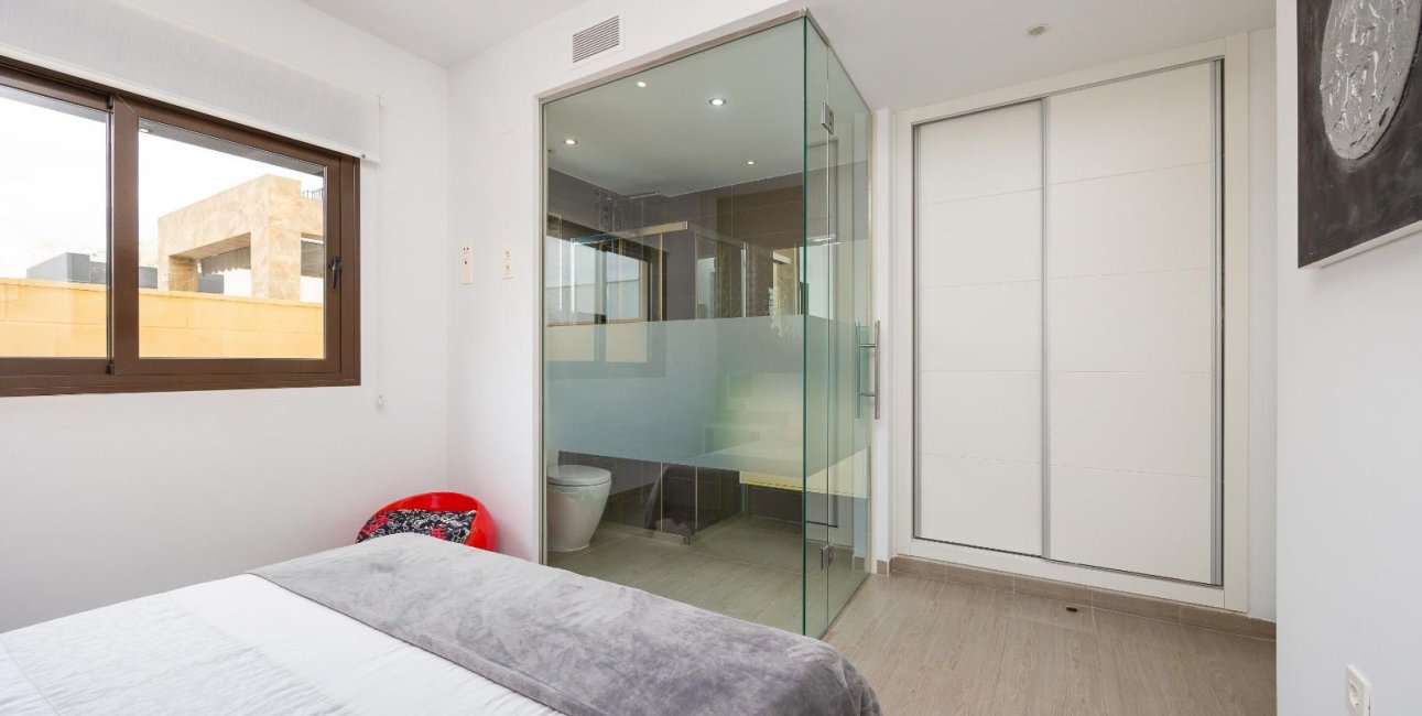 Reventa - Villa -
Rojales