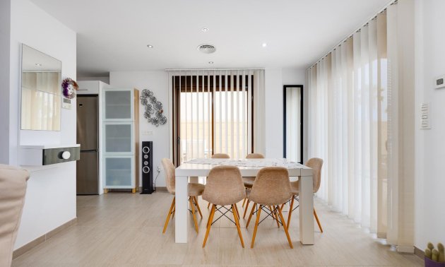 Reventa - Villa -
Rojales