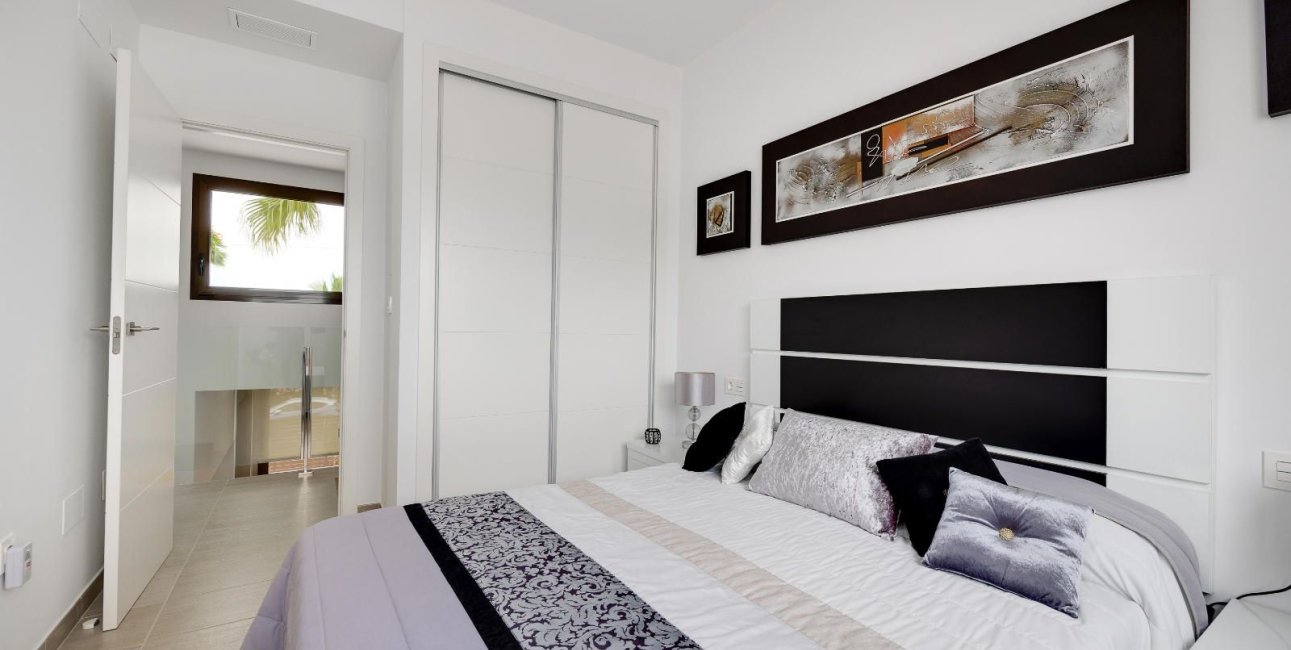 Reventa - Villa -
Rojales